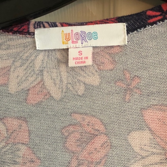 Floral LuLaRoe Sarah cardigan - Picture 3 of 4